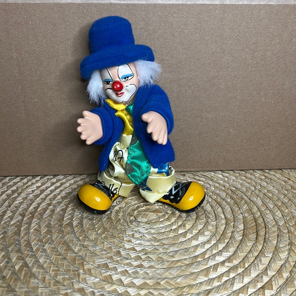 Vintage Figurine Clown Dolls Size 6.5” In Height
